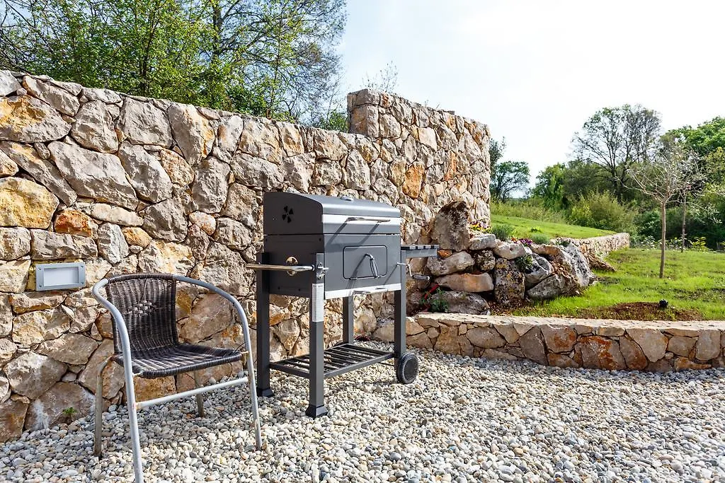 말린스카 Holiday House Peranovic - Ljutici, Krk 빌라 크로아티아